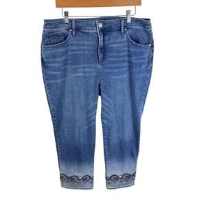 Chico's So Slimming Slim Leg Crop Embroidered Detail High Rise Jeans Size 16